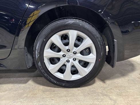 Used 2023 Toyota Corolla LE image 10