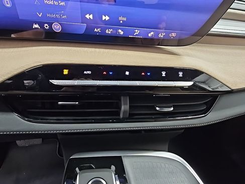 New 2026 Buick Enclave Preferred w/ Power Package FWD image 23