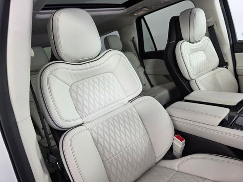Used 2023 Lincoln Navigator Black Label AWD/4WD image 33
