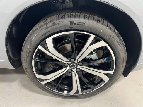 Used 2025 Volvo XC60 B5 Ultra w/ Protection Package Premier image 12