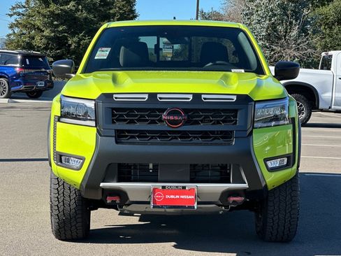 New 2026 Nissan Frontier PRO-4X w/ Tow Package AWD/4WD image 9