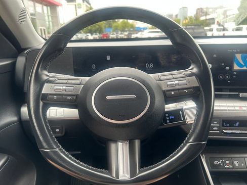 Used 2024 Hyundai Kona SEL w/ Convenience Package AWD/4WD image 17