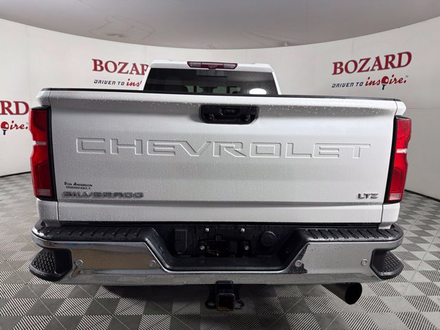 Used 2024 Chevrolet Silverado 2500 LTZ w/ LTZ Premium Package AWD/4WD image 9