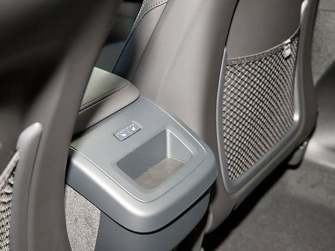 New 2026 Volvo XC60 B5 Plus w/ Climate Package image 21