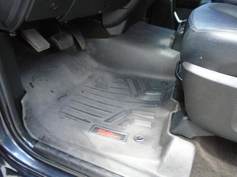 Used 2017 RAM 1500 Classic SLT image 22