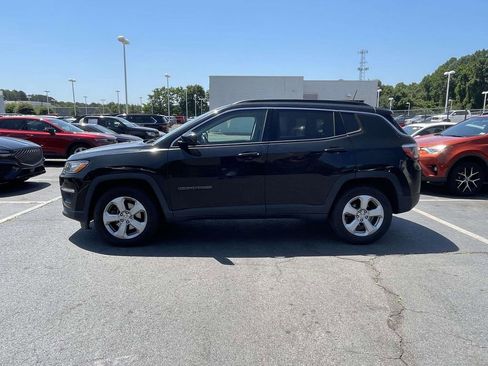 Used 2018 Jeep Compass Latitude w/ Popular Equipment Group FWD image 11