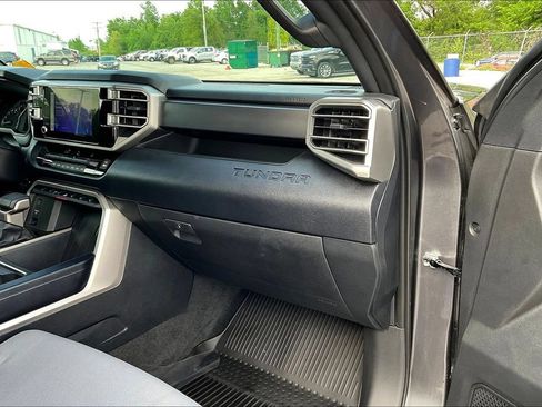 Used 2025 Toyota Tundra SR5 AWD/4WD image 17