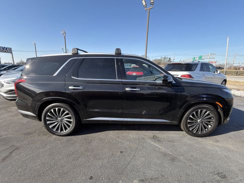 Used 2024 Hyundai Palisade Calligraphy image 8