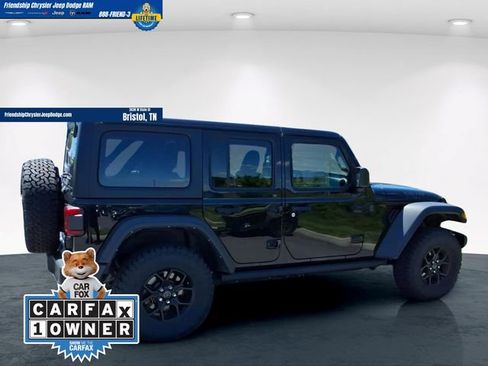 Used 2024 Jeep Wrangler Unlimited Sport AWD/4WD image 12