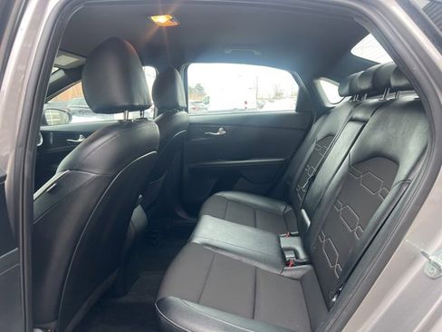 Used 2023 Kia Forte GT-Line image 16