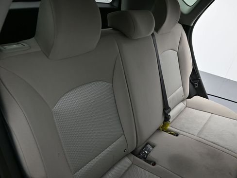 Used 2025 Kia Soul LX FWD image 9