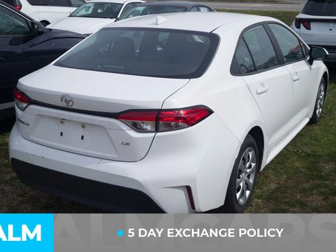 Used 2025 Toyota Corolla LE image 3