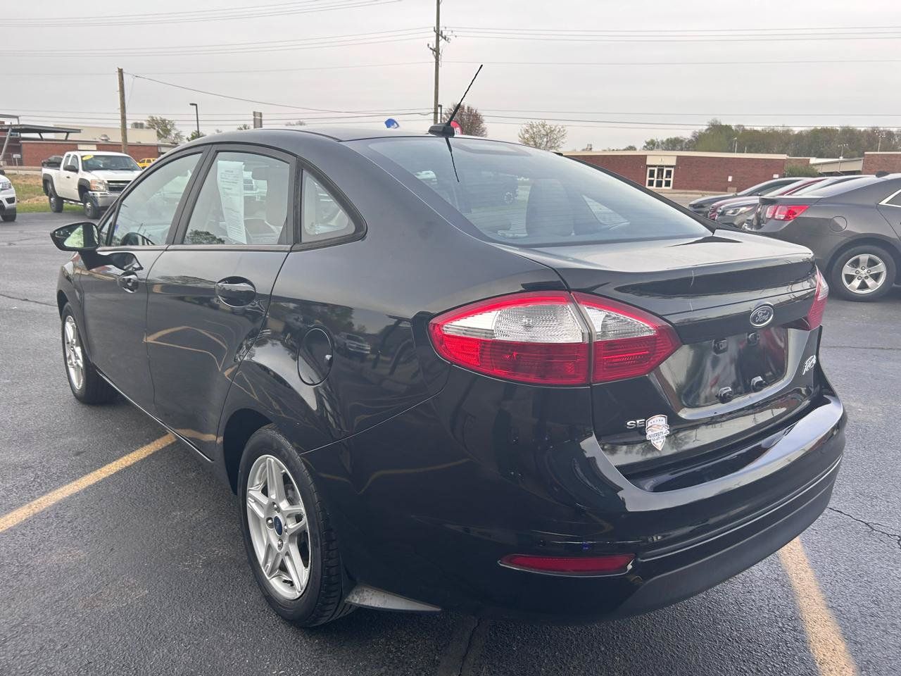 Used 2017 Ford Fiesta SE FWD image 5