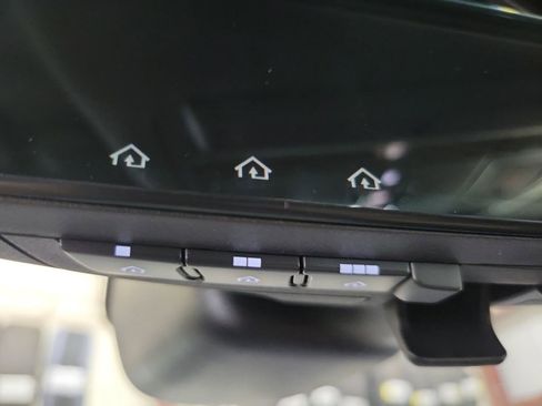 Used 2024 Land Rover Discovery Sport Dynamic SE image 34