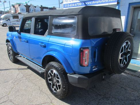 Used 2022 Ford Bronco Outer Banks image 6