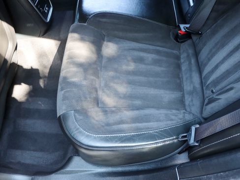 Used 2020 Dodge Charger Scat Pack w/ Dynamics Package RWD image 17