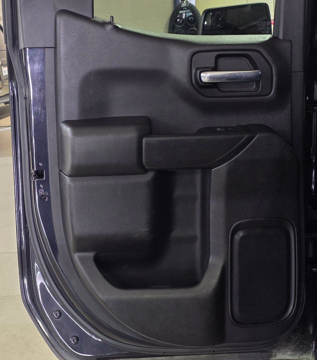 Used 2023 Chevrolet Silverado 1500 Custom RWD image 10