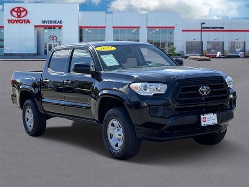 Certified 2022 Toyota Tacoma SR image 2
