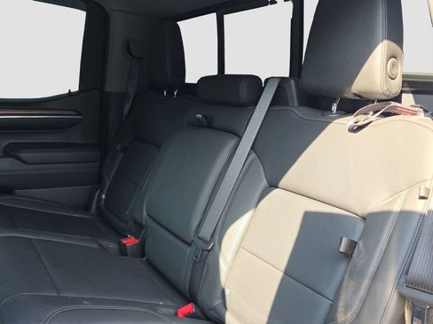 Used 2024 GMC Sierra 1500 SLT w/ SLT Premium Plus Package AWD/4WD image 12