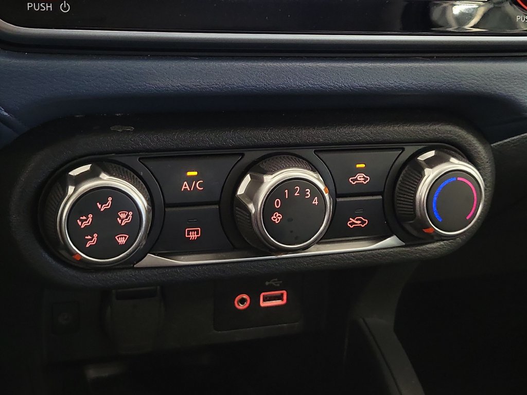 Used 2025 Nissan Versa SV FWD image 21