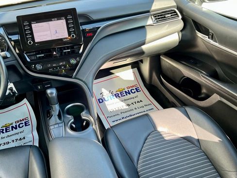 Used 2023 Toyota Camry SE image 17