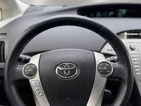 Used 2014 Toyota Prius Prime Advanced FWD image 13