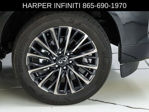 Used 2025 INFINITI QX80 Autograph w/ Autograph Exterior Package image 15