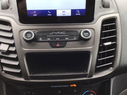 Used 2022 Ford Transit Connect XL image 10