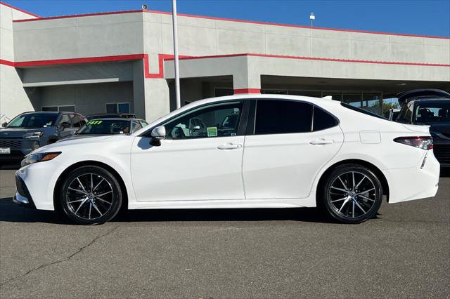 Certified 2024 Toyota Camry SE FWD image 9