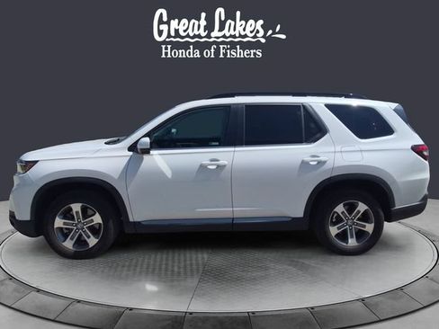 Used 2025 Honda Pilot EX-L image 2