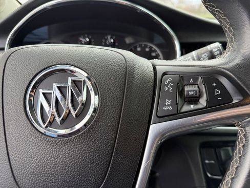 Used 2020 Buick Encore Preferred image 26