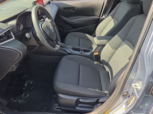 Used 2024 Toyota Corolla LE FWD image 9