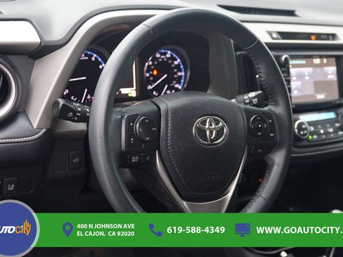 Used 2018 Toyota RAV4 Limited w/ Advanced Technology Package FWD image 18