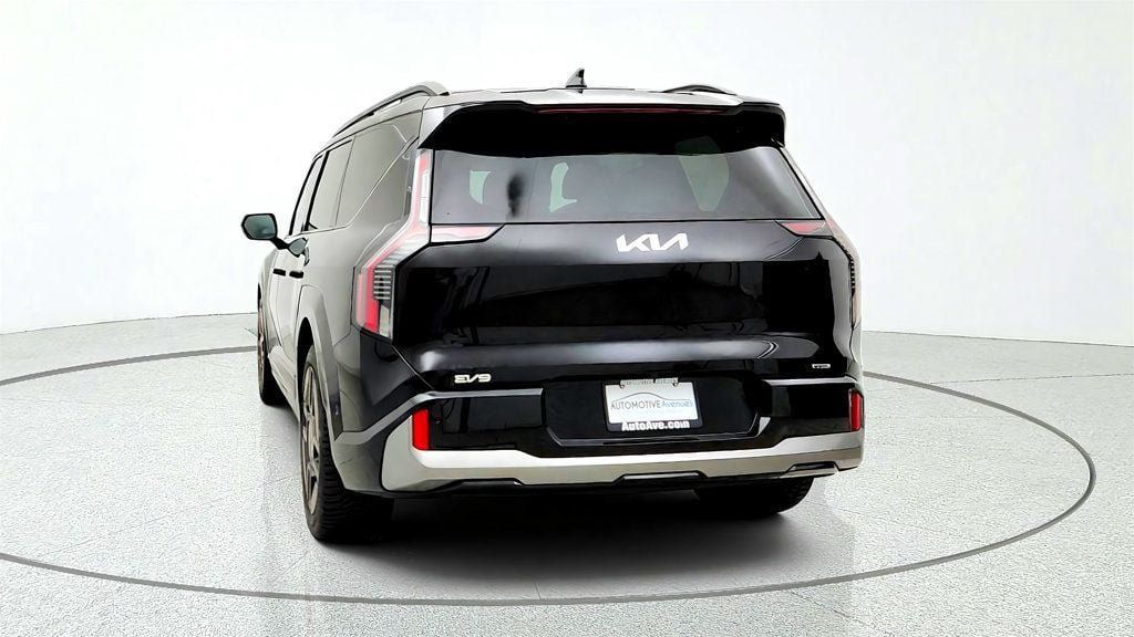 Used 2024 Kia EV9 GT-Line AWD/4WD image 6
