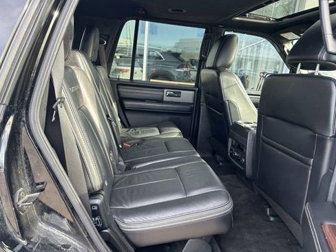 Used 2016 Ford Expedition Platinum AWD/4WD image 28