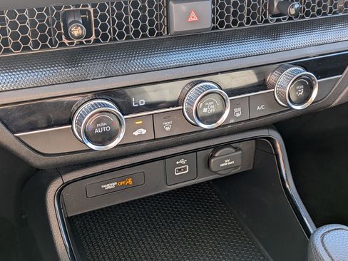 Used 2025 Honda CR-V LX image 24