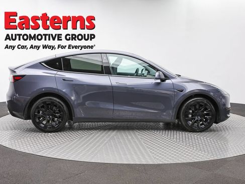 Used 2021 Tesla Model Y Long Range AWD/4WD image 4