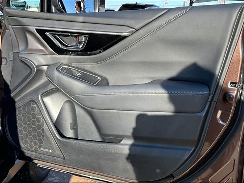 Used 2022 Subaru Outback Limited image 22