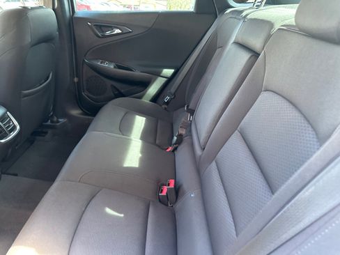 Used 2018 Chevrolet Malibu LT image 17
