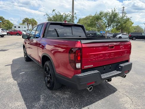 Used 2025 Honda Ridgeline Black Edition image 4