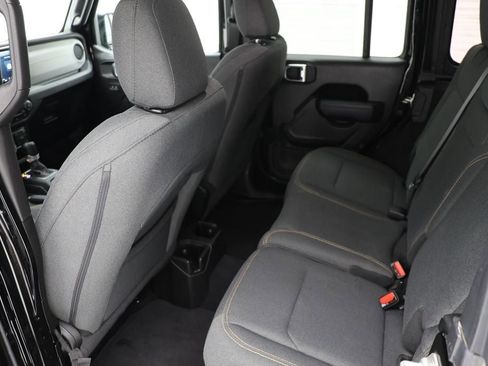 Used 2024 Jeep Wrangler Sport S image 10