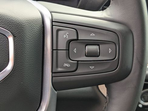 Used 2024 GMC Sierra 1500 Elevation image 18