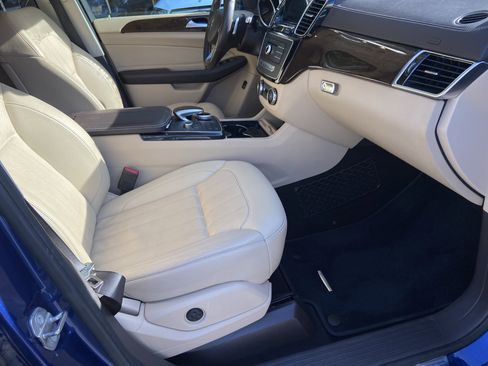 Used 2018 Mercedes-Benz GLS 450 4MATIC image 53