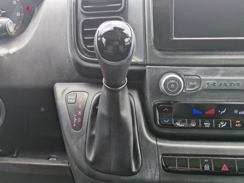 Used 2025 RAM ProMaster 2500 w/ Convenience Group FWD image 19