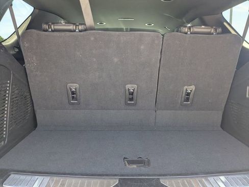Used 2025 GMC Yukon Denali AWD/4WD image 31