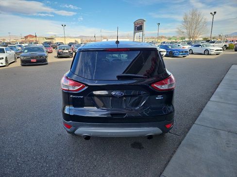Used 2014 Ford Escape SE image 4