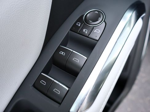 New 2026 Chevrolet Traverse High Country w/ LPO, Floor Liner Package FWD image 8