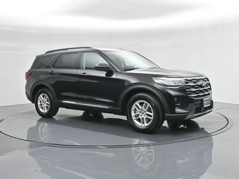 New 2025 Ford Explorer Active w/ Active Comfort Package image 41