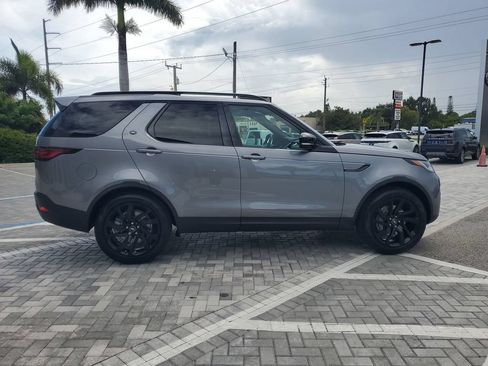 New 2025 Land Rover Discovery S AWD/4WD image 6