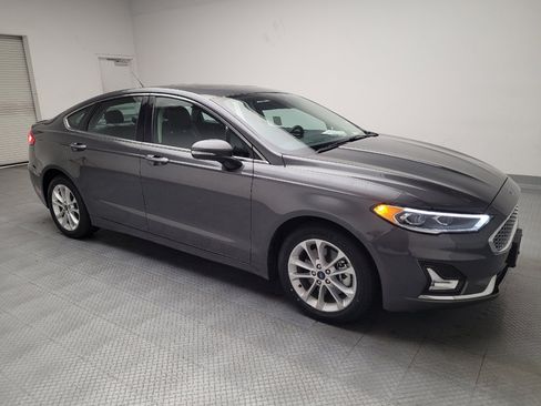 Used 2019 Ford Fusion Energi Titanium image 11
